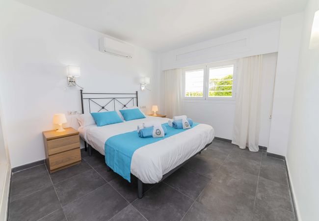 Ferienwohnung in Puerto de Alcudia - Apartamento Beachfront Sonrisas Ferienwohnung in Puerto de Alcudia - Apartamento Beachfront Sonrisas