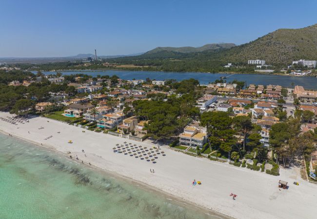 Ferienwohnung in Puerto de Alcudia - Apartamento Beachfront Sonrisas Ferienwohnung in Puerto de Alcudia - Apartamento Beachfront Sonrisas