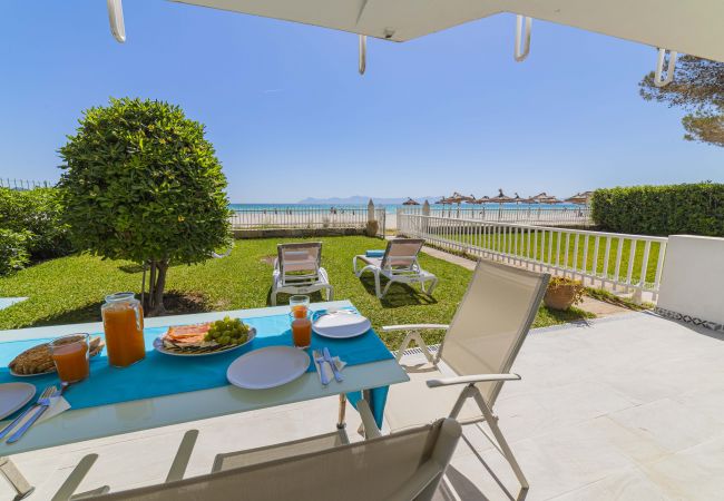 Ferienwohnung in Puerto de Alcudia - Apartamento Beachfront Sonrisas Ferienwohnung in Puerto de Alcudia - Apartamento Beachfront Sonrisas