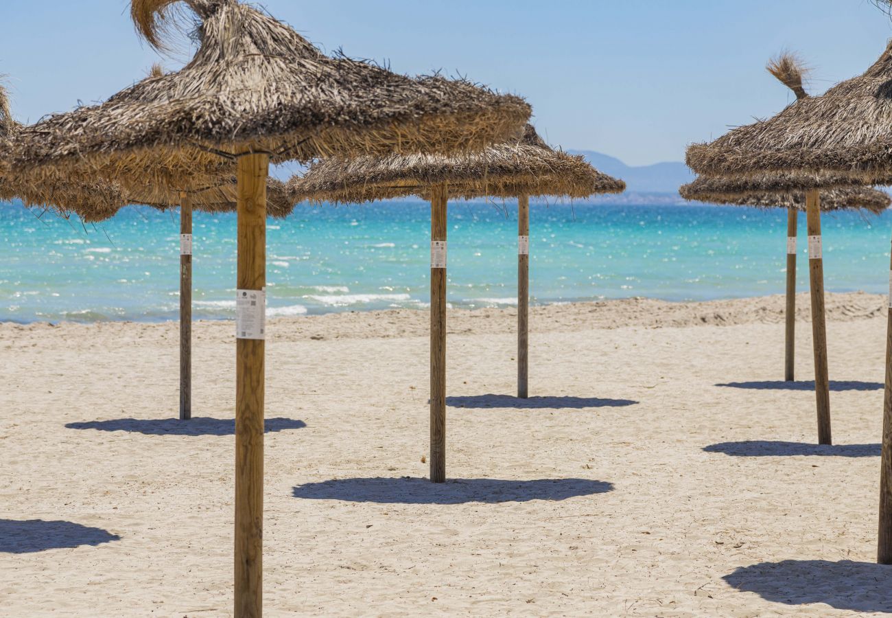 Ferienwohnung in Puerto de Alcudia - Apartamento Beachfront Sonrisas Ferienwohnung in Puerto de Alcudia - Apartamento Beachfront Sonrisas