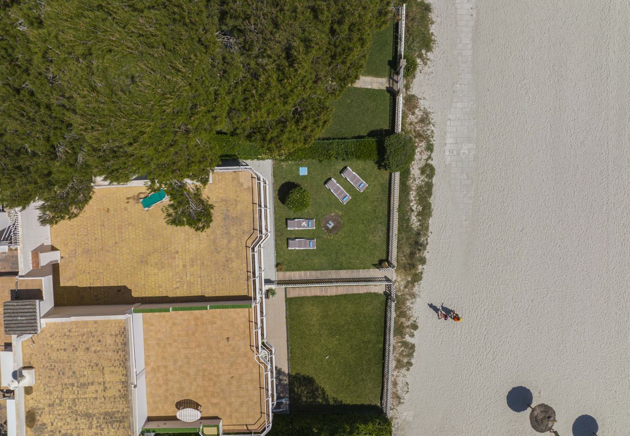 Ferienwohnung in Puerto de Alcudia - Apartamento Beachfront Sonrisas Ferienwohnung in Puerto de Alcudia - Apartamento Beachfront Sonrisas