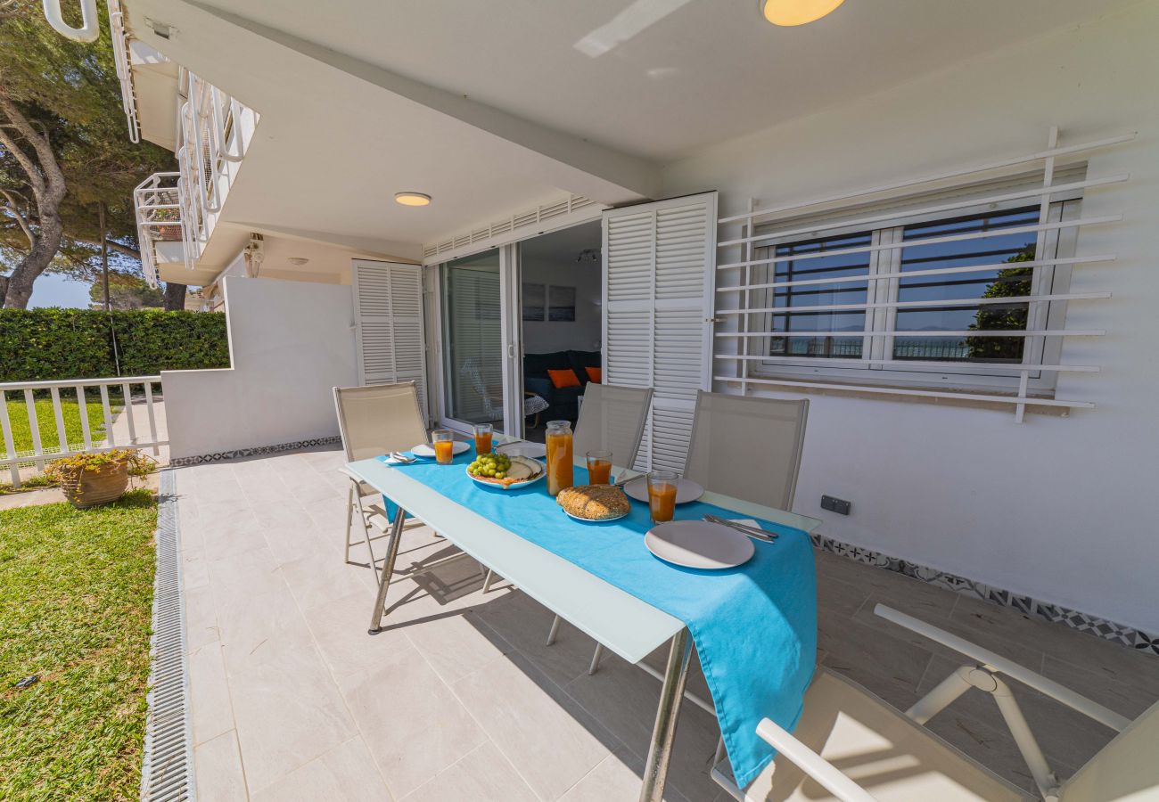 Ferienwohnung in Puerto de Alcudia - Apartamento Beachfront Sonrisas Ferienwohnung in Puerto de Alcudia - Apartamento Beachfront Sonrisas