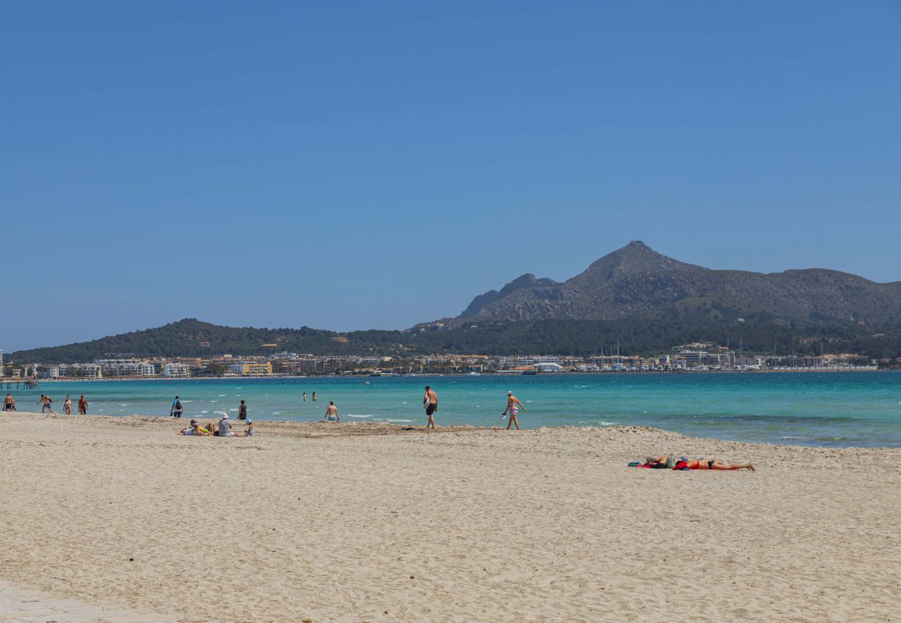 Ferienwohnung in Puerto de Alcudia - Apartamento Beachfront Sonrisas Ferienwohnung in Puerto de Alcudia - Apartamento Beachfront Sonrisas