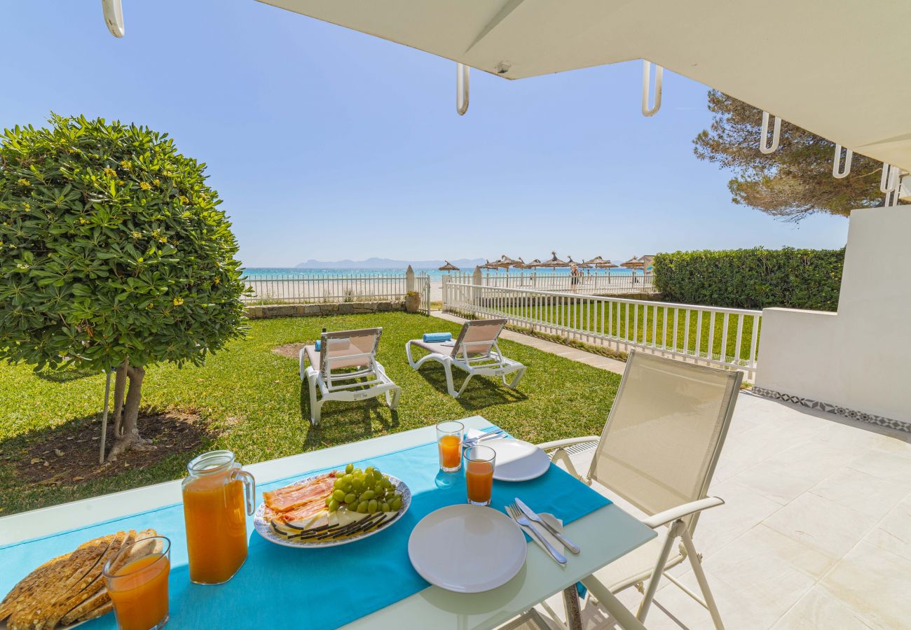 Ferienwohnung in Puerto de Alcudia - Apartamento Beachfront Sonrisas Ferienwohnung in Puerto de Alcudia - Apartamento Beachfront Sonrisas