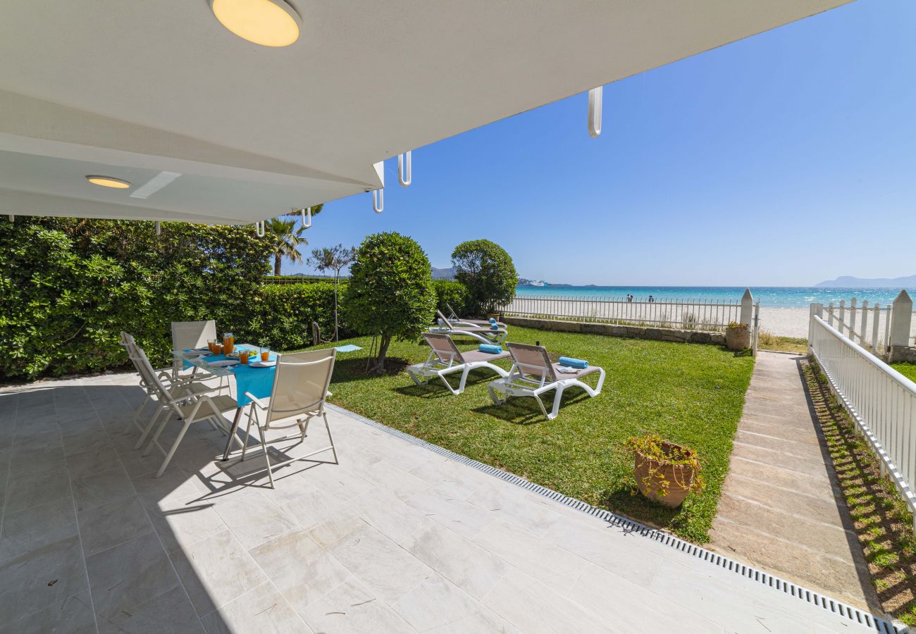 Ferienwohnung in Puerto de Alcudia - Apartamento Beachfront Sonrisas Ferienwohnung in Puerto de Alcudia - Apartamento Beachfront Sonrisas