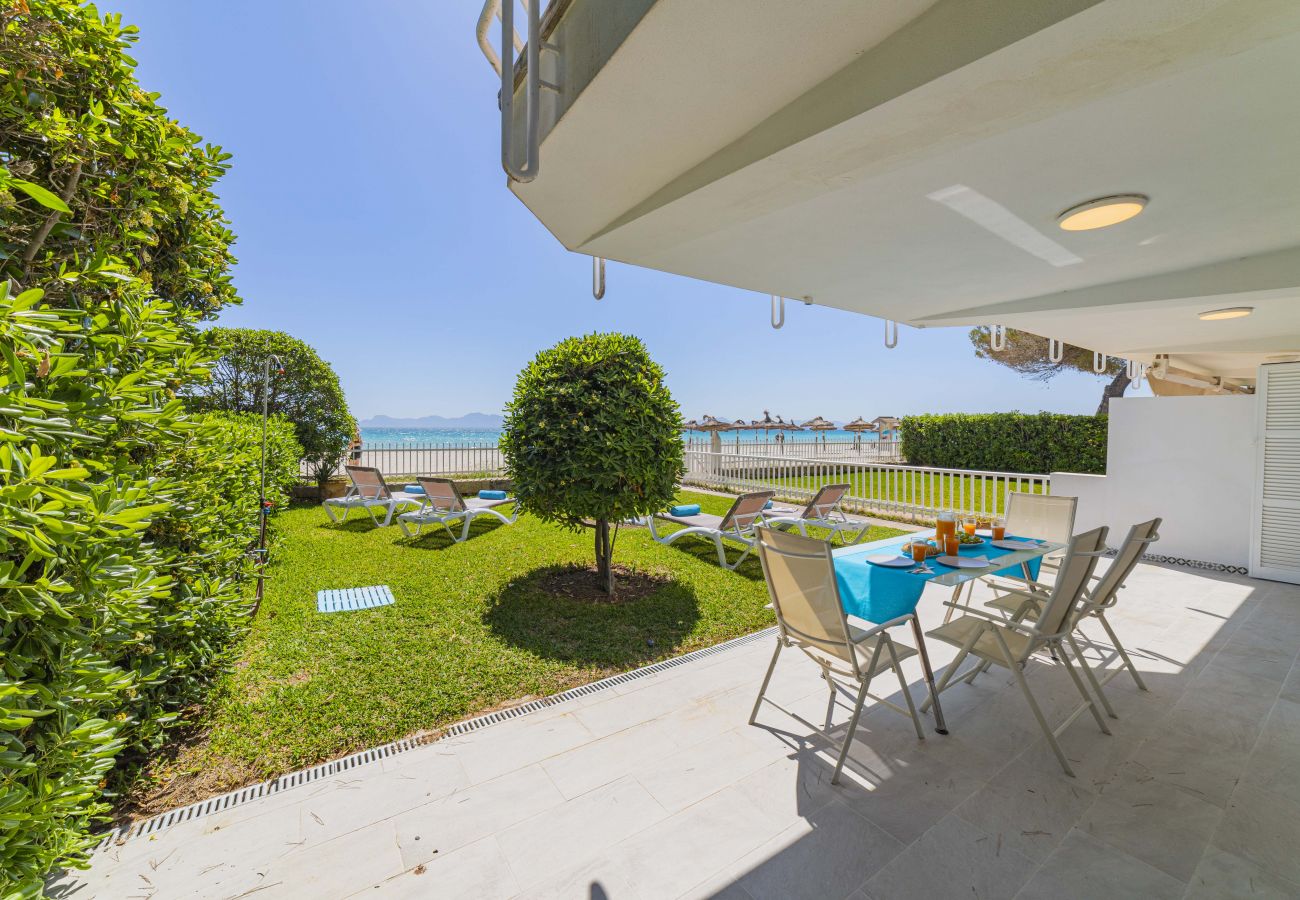 Ferienwohnung in Puerto de Alcudia - Apartamento Beachfront Sonrisas Ferienwohnung in Puerto de Alcudia - Apartamento Beachfront Sonrisas