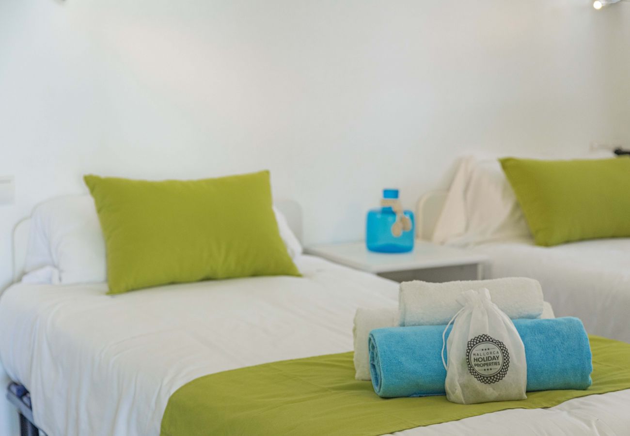 Ferienwohnung in Puerto de Alcudia - Apartamento Beachfront Sonrisas Ferienwohnung in Puerto de Alcudia - Apartamento Beachfront Sonrisas