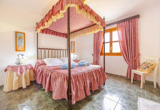 Villa in Campanet - Villa Ca Na Rossa Villa in Campanet - Villa Ca Na Rossa