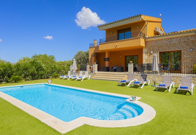 Villa in Alcudia - Villa Es Garrover Villa in Alcudia - Villa Es Garrover