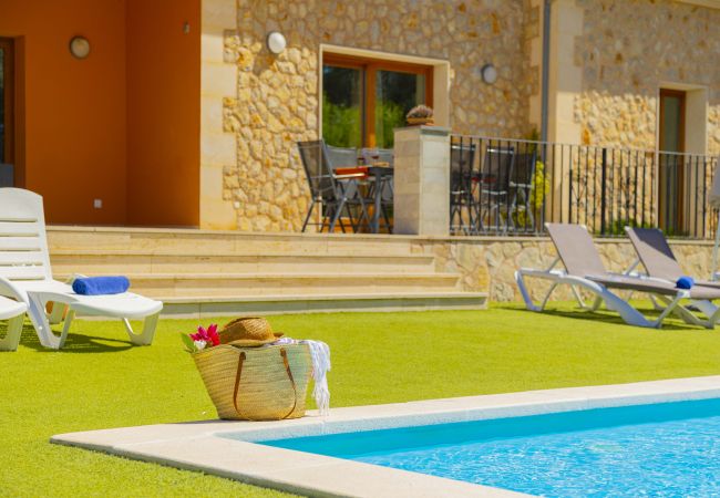 Villa in Alcudia - Villa Es Garrover Villa in Alcudia - Villa Es Garrover