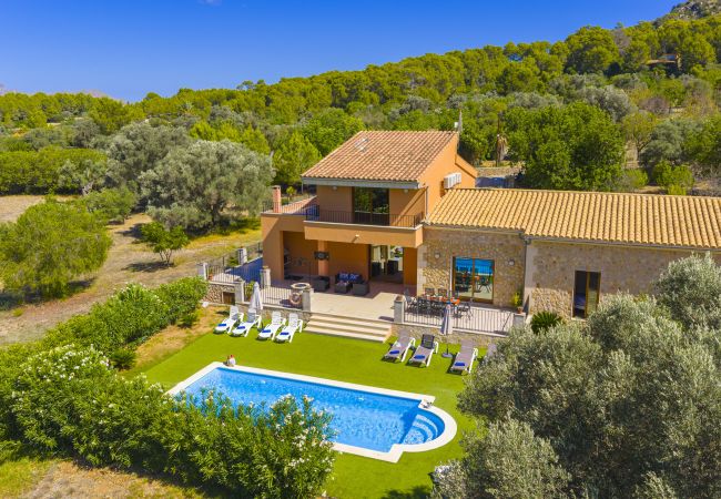 Villa in Alcudia - Villa Es Garrover Villa in Alcudia - Villa Es Garrover