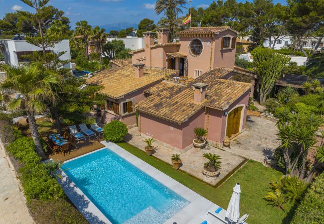 Villa/Dettached house in Playa de Muro - Villa Plomer Serra
